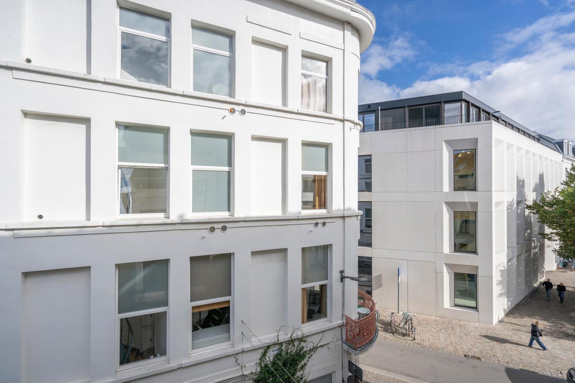 Shway - The Black Pants Antwerpen Exterior foto